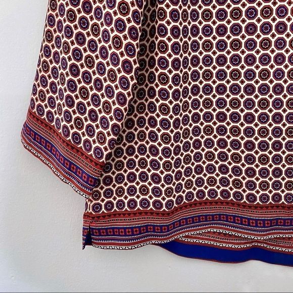 Vintage medallion print burgundy/beige/navy top - Picture 3 of 4